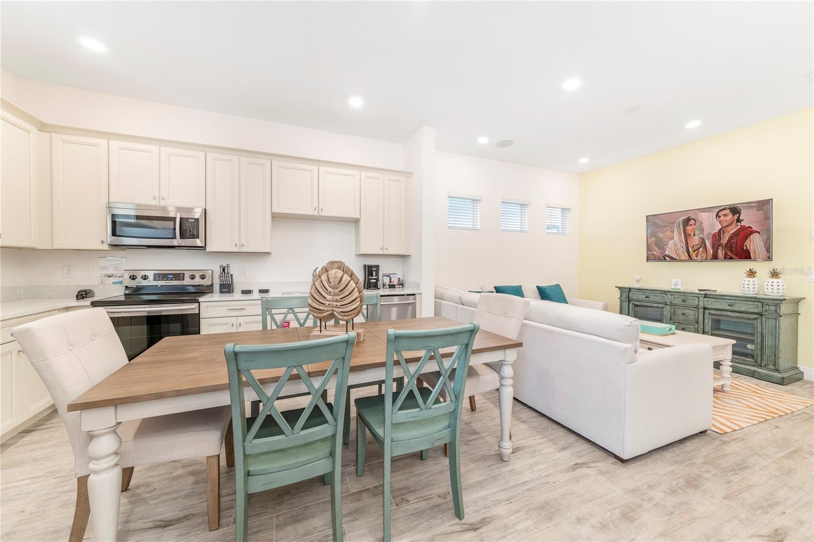 8041 LOST SHAKER LN, KISSIMMEE, FL, 34747