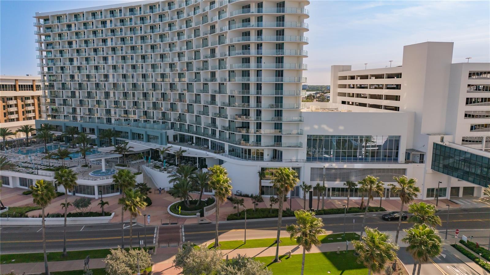 400 CORONADO DR, CLEARWATER BEACH, FL, 33767