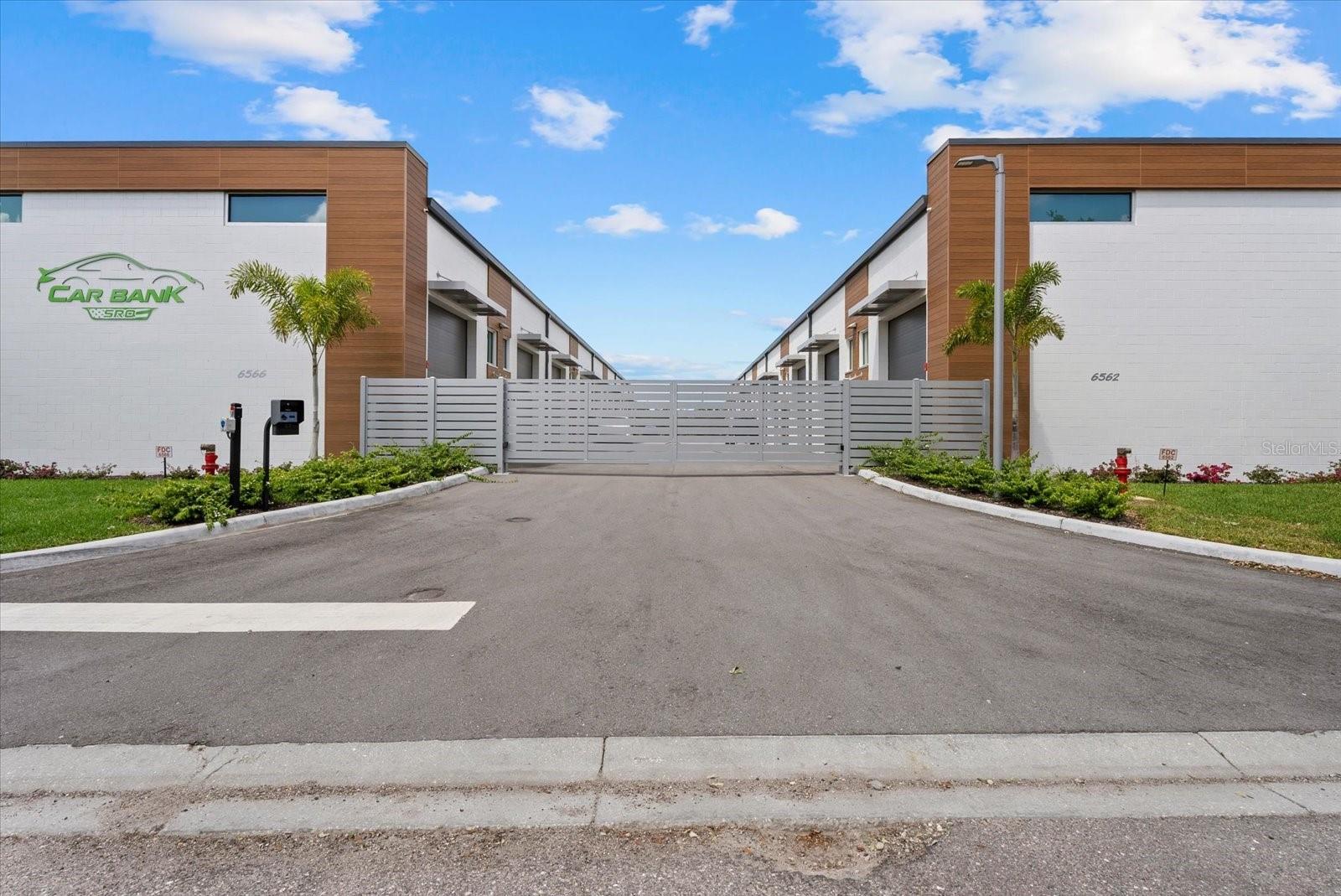 6566 PALMER PARK CIR #1, SARASOTA, FL, 34238