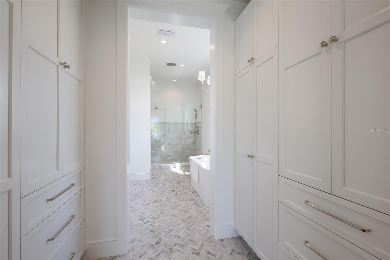 215 SYCAMORE AVE, ANNA MARIA, FL, 34216