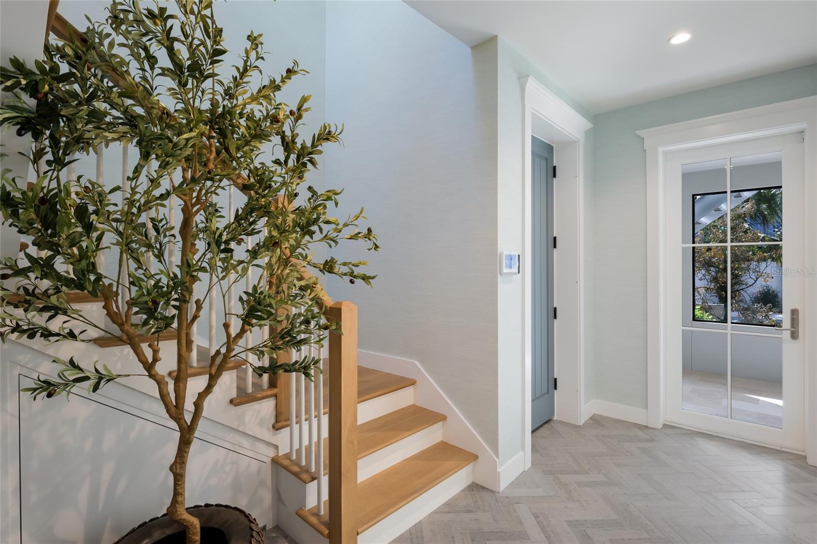 215 SYCAMORE AVE, ANNA MARIA, FL, 34216