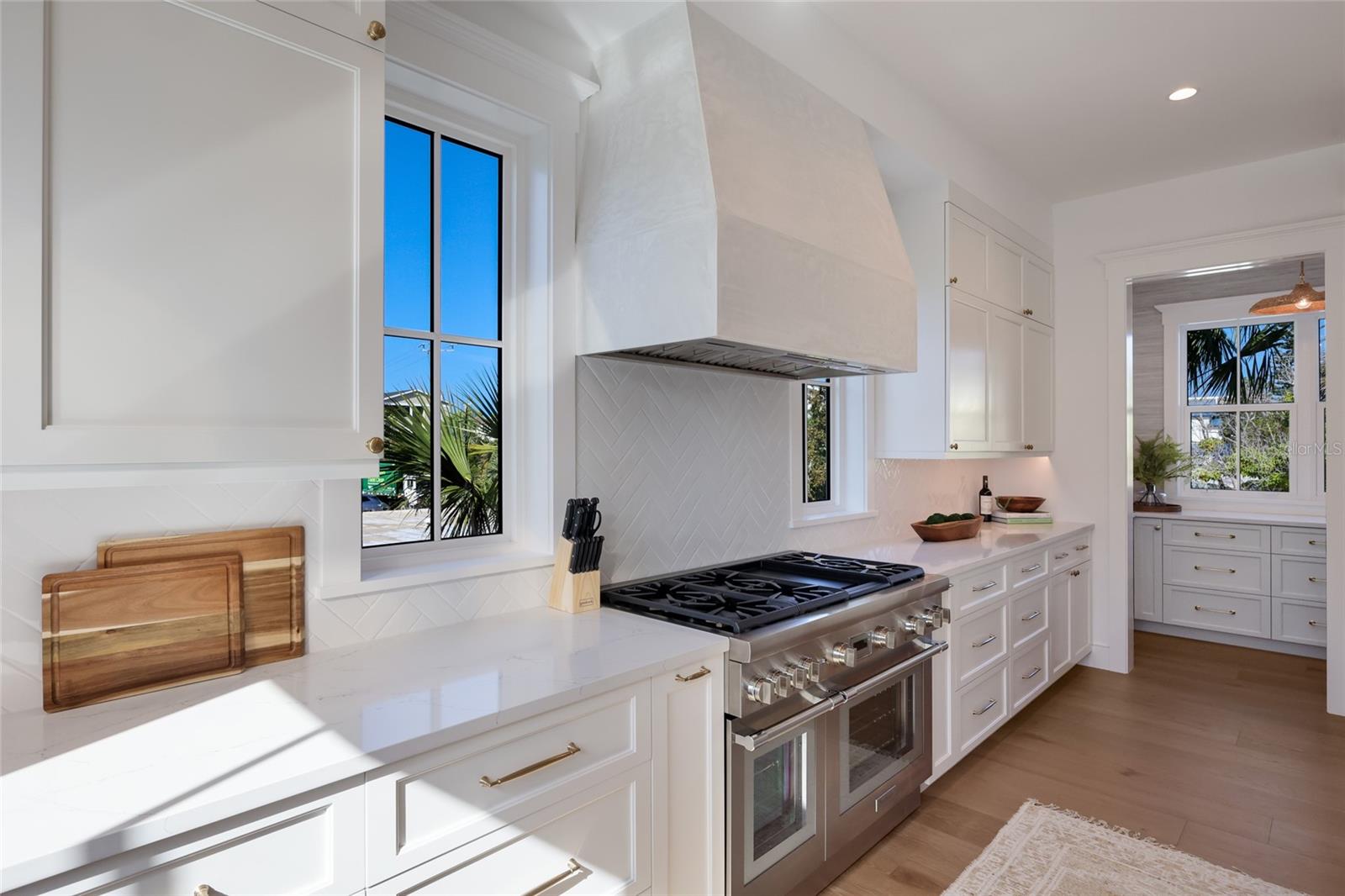 215 SYCAMORE AVE, ANNA MARIA, FL, 34216