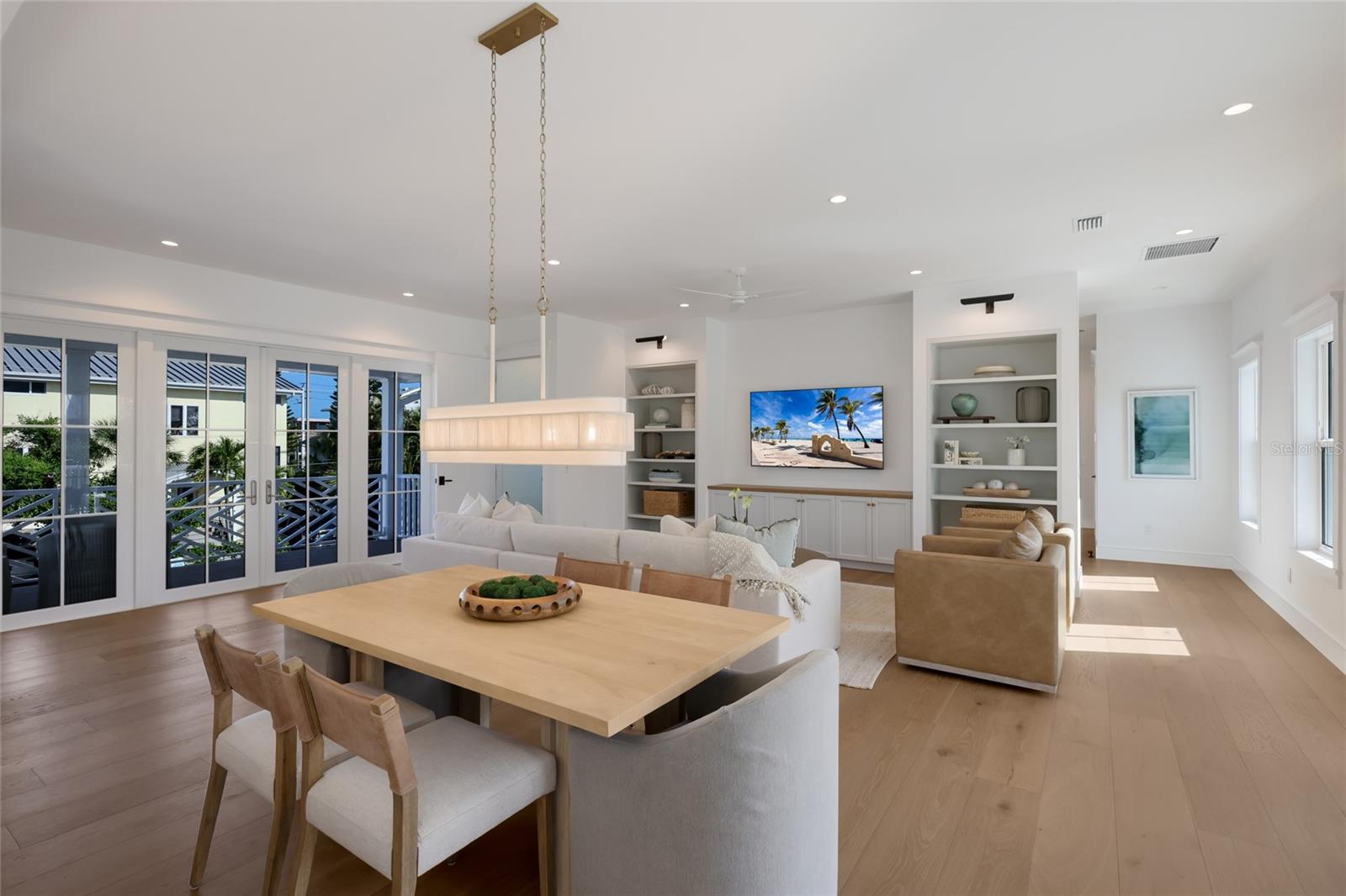 215 SYCAMORE AVE, ANNA MARIA, FL, 34216