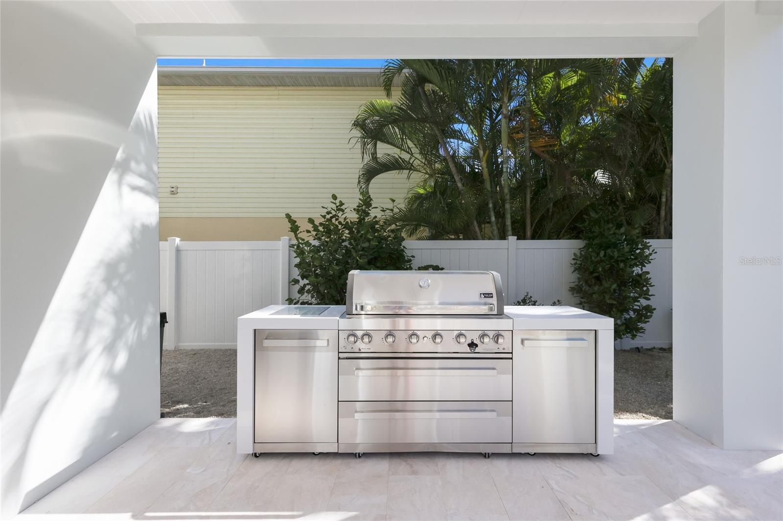 215 SYCAMORE AVE, ANNA MARIA, FL, 34216