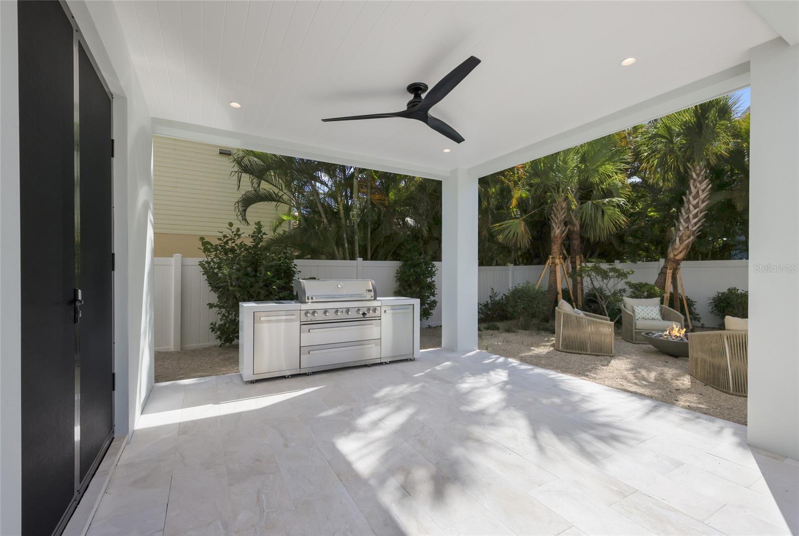 215 SYCAMORE AVE, ANNA MARIA, FL, 34216