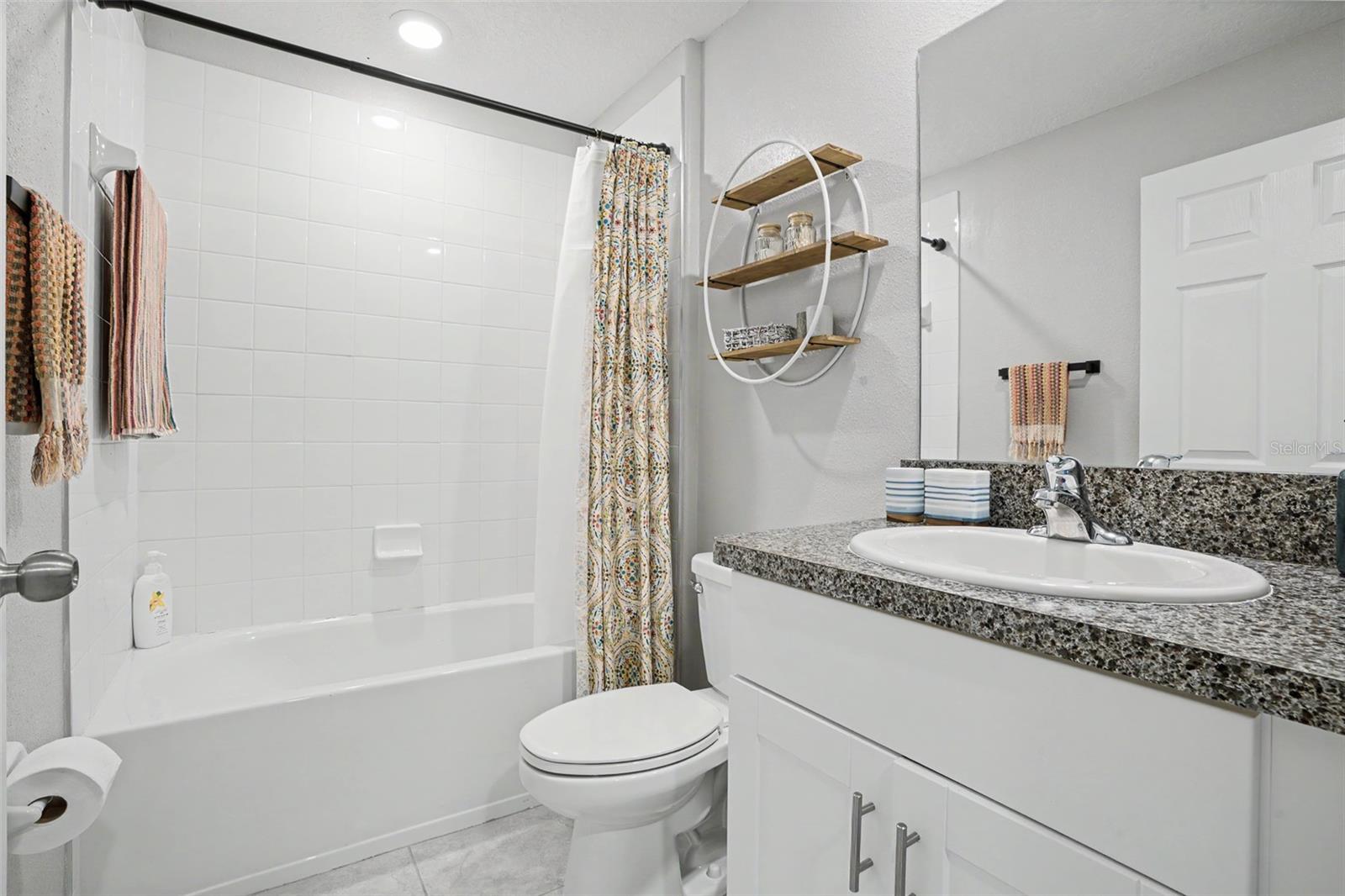 6671 MINERAL SPRINGS RD, NEW PORT RICHEY, FL, 34653