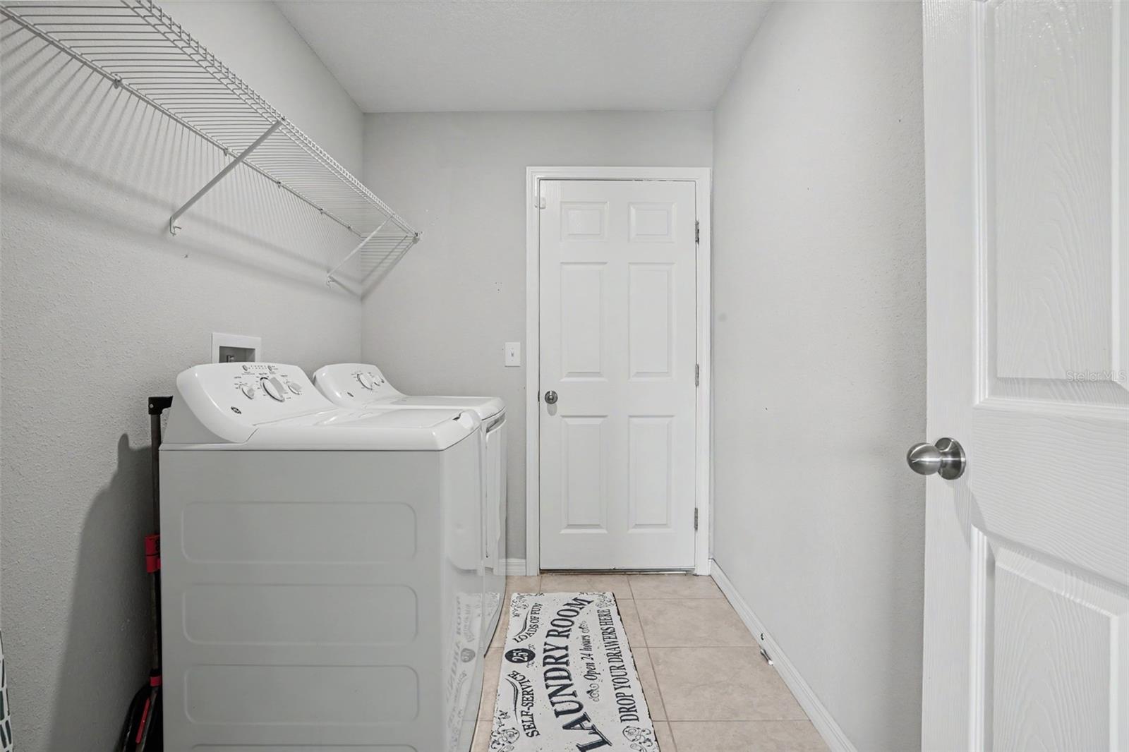 6671 MINERAL SPRINGS RD, NEW PORT RICHEY, FL, 34653