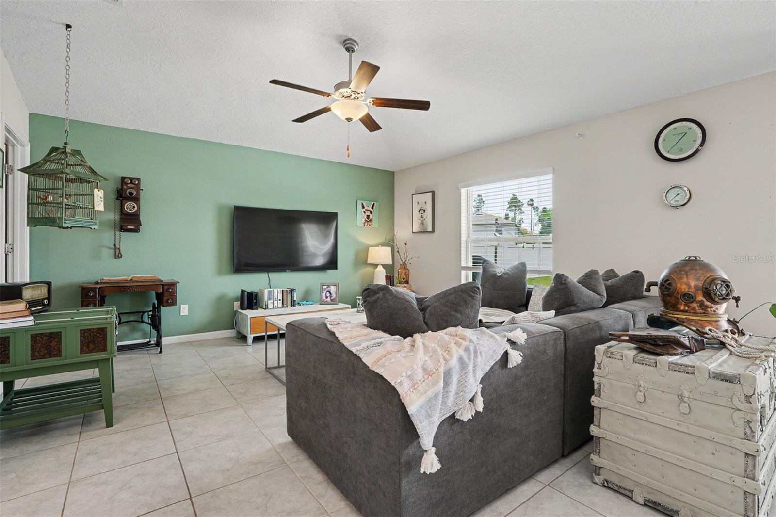 6671 MINERAL SPRINGS RD, NEW PORT RICHEY, FL, 34653