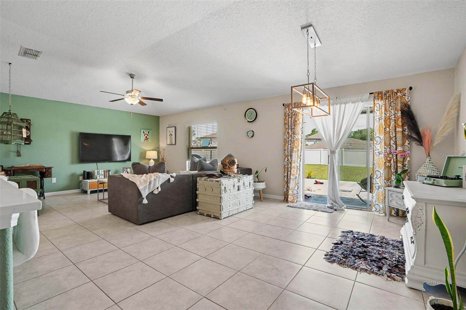 6671 MINERAL SPRINGS RD, NEW PORT RICHEY, FL, 34653