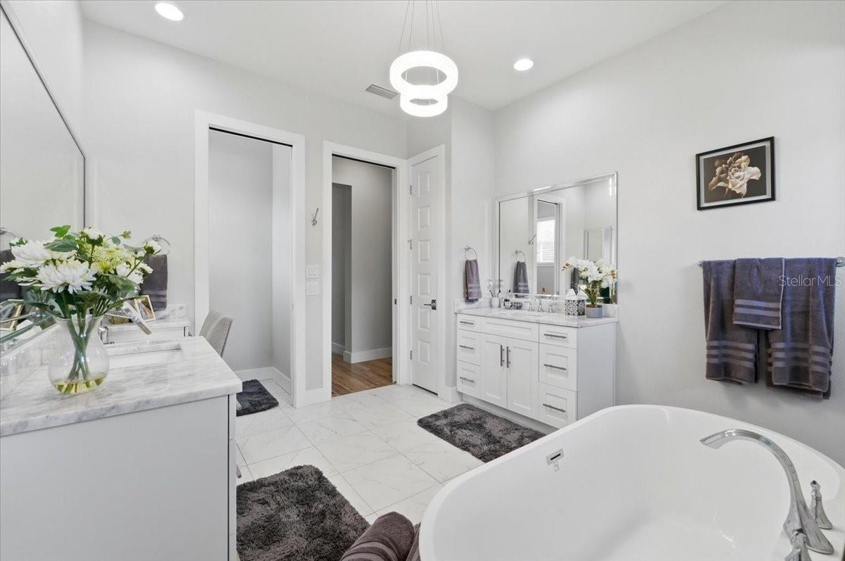 8293 CYPRESS TRACE BLVD, LAKELAND, FL, 33809