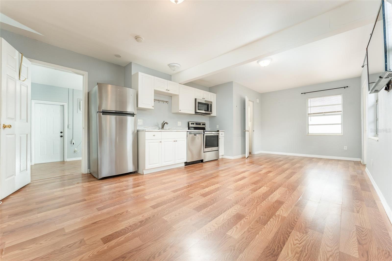 811 20TH AVE N, ST PETERSBURG, FL, 33704