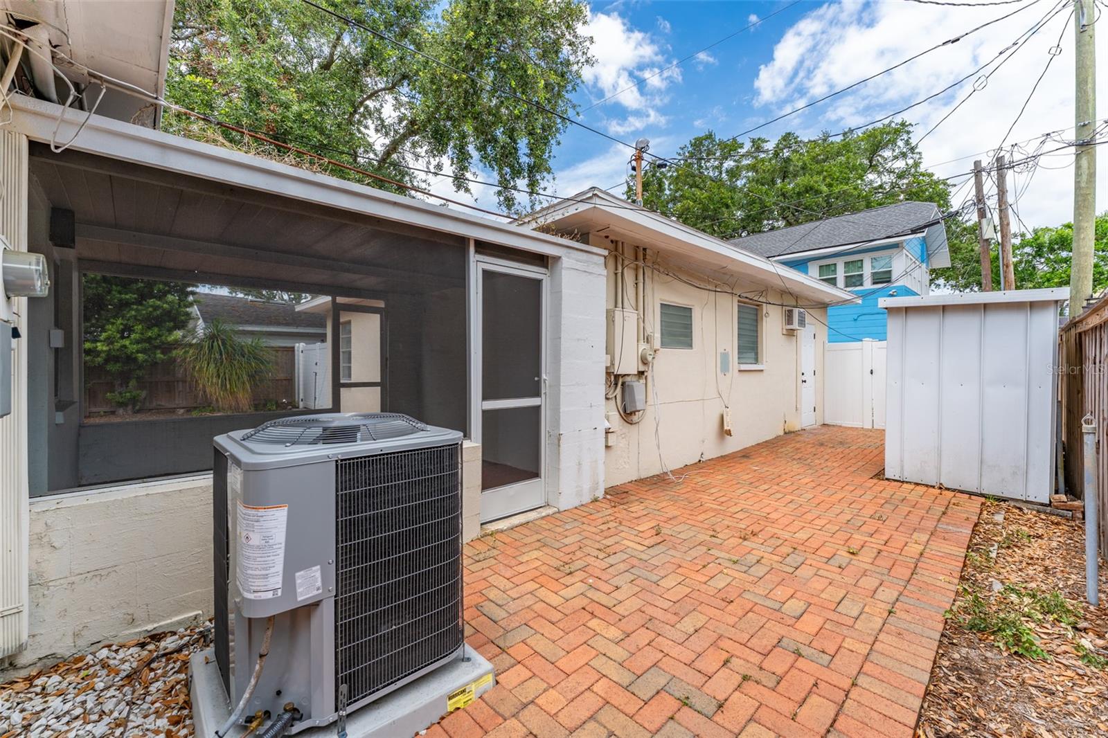 811 20TH AVE N, ST PETERSBURG, FL, 33704