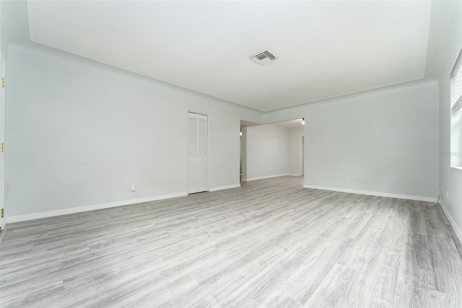 811 20TH AVE N, ST PETERSBURG, FL, 33704