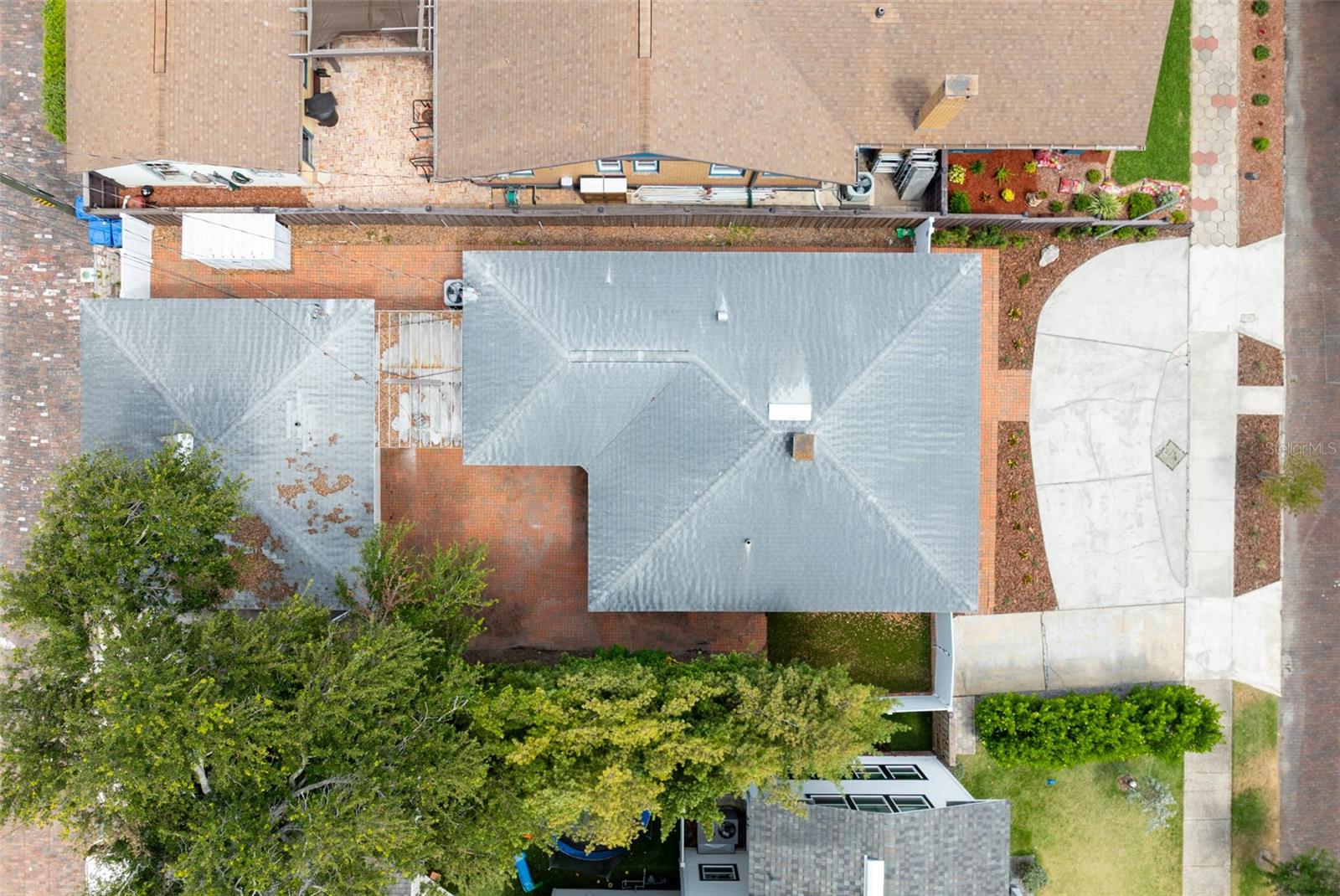 811 20TH AVE N, ST PETERSBURG, FL, 33704