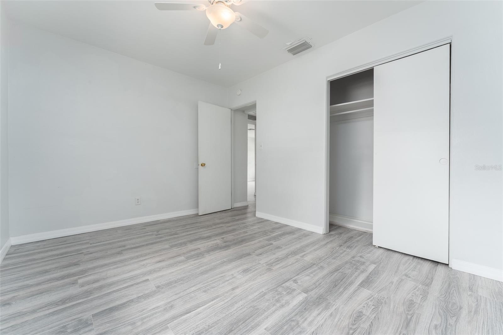 811 20TH AVE N, ST PETERSBURG, FL, 33704