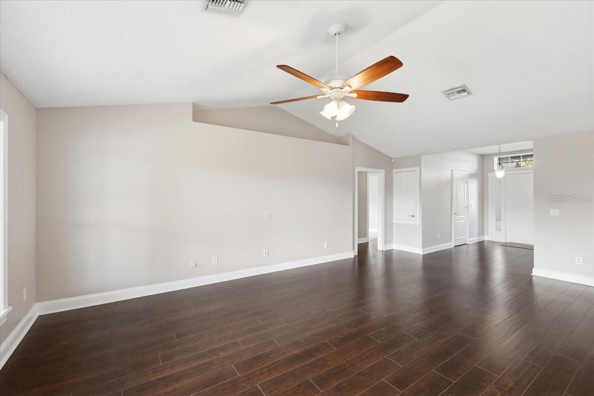 1051 STATIONSIDE DR, OAKLAND, FL, 34787