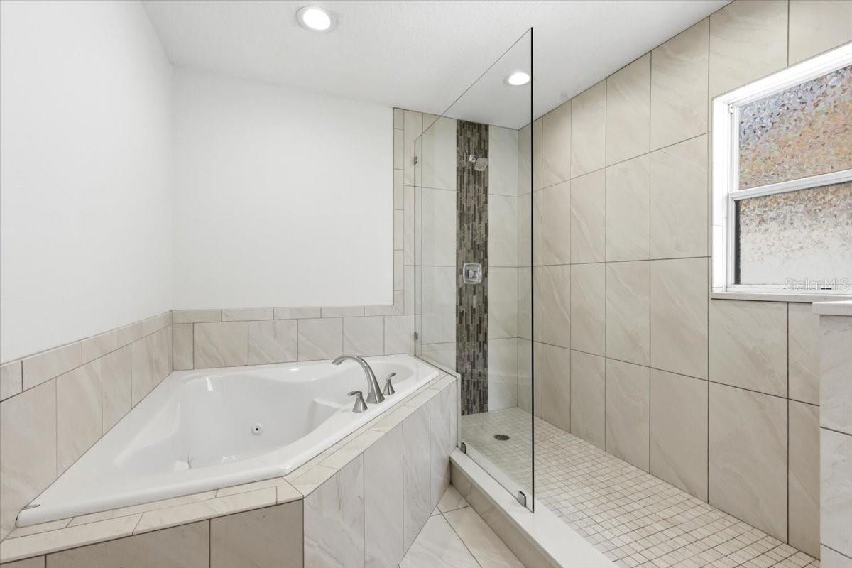 1051 STATIONSIDE DR, OAKLAND, FL, 34787