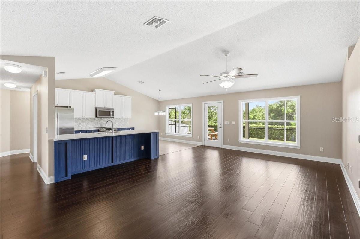 1051 STATIONSIDE DR, OAKLAND, FL, 34787