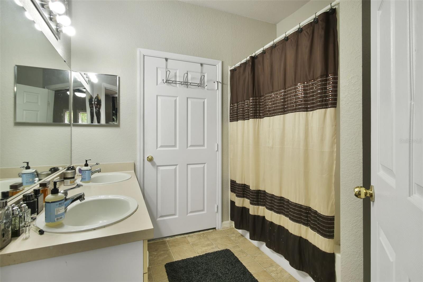 3615 CONROY RD #614, ORLANDO, FL, 32839