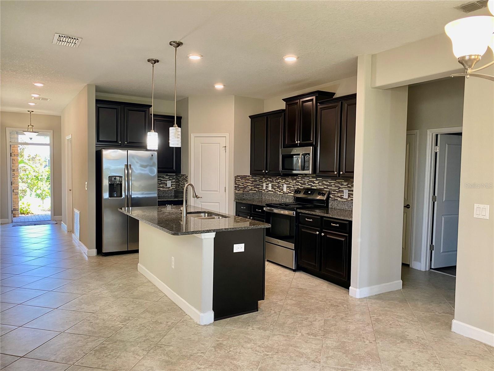 10143 NEWMINSTER LOOP, RUSKIN, FL, 33573