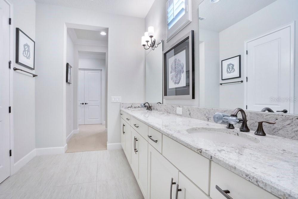 8394 VIA VITTORIA WAY WAY, ORLANDO, FL, 32819