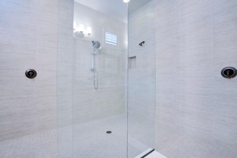 8394 VIA VITTORIA WAY WAY, ORLANDO, FL, 32819