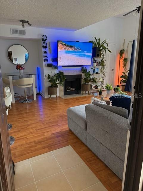 355 LAKEPOINTE DR #304, ALTAMONTE SPRINGS, FL, 32701