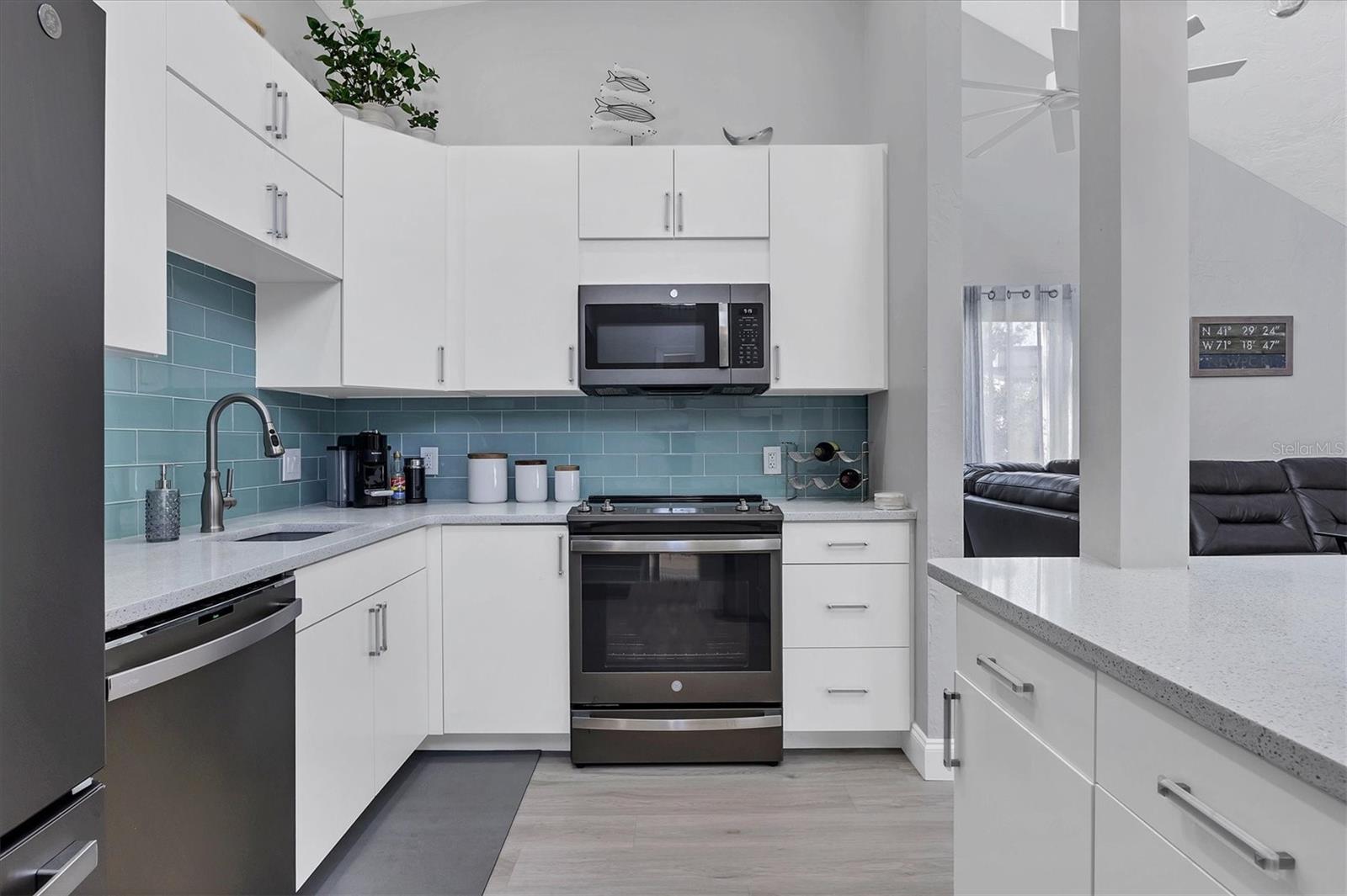 680 WHITE PINE TREE RD #61, VENICE, FL, 34285
