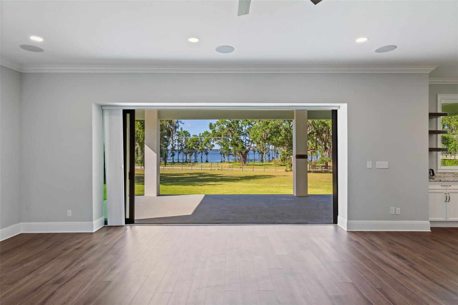 3321 N KINGSWAY RD, THONOTOSASSA, FL, 33592