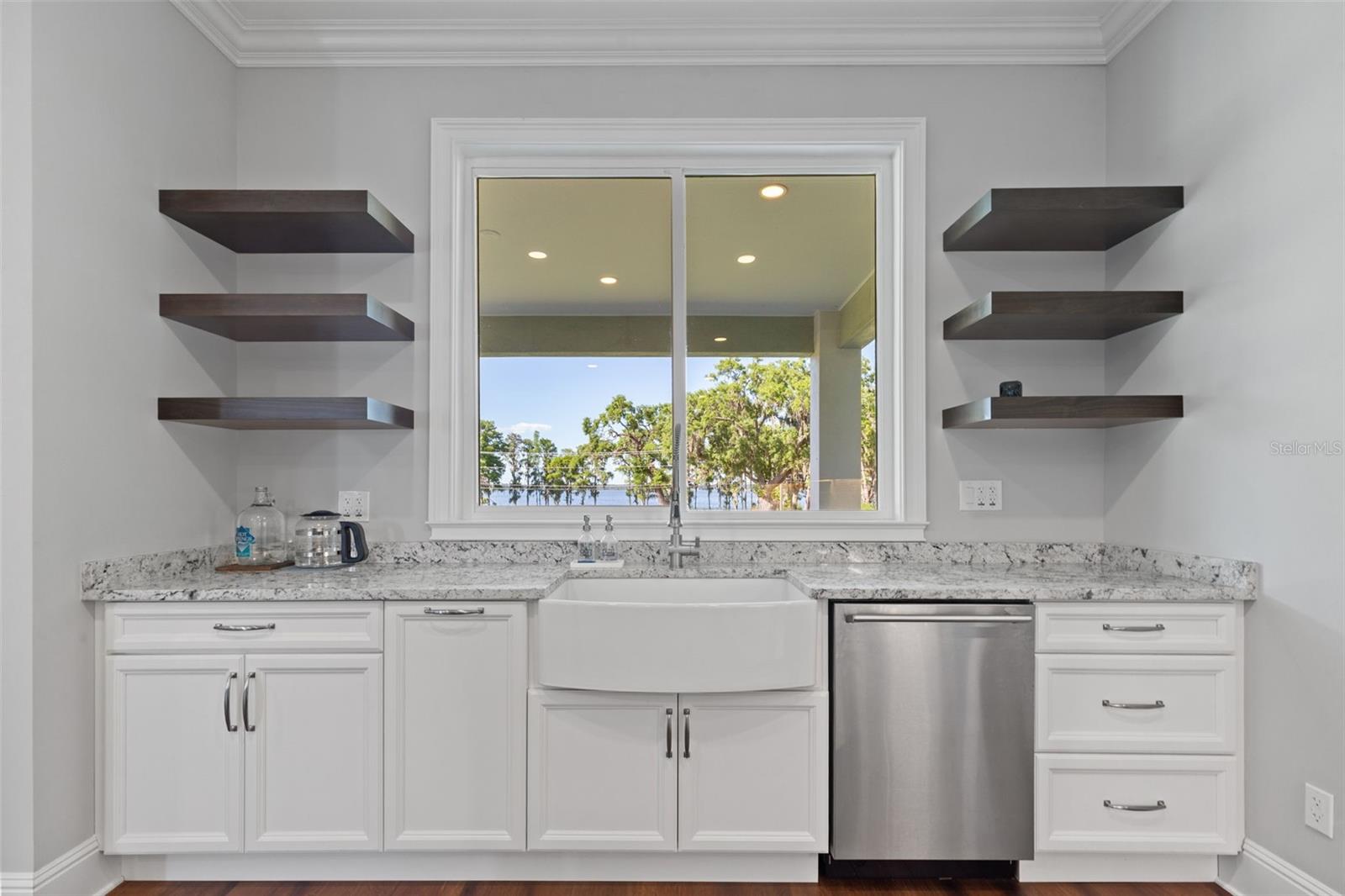 3321 N KINGSWAY RD, THONOTOSASSA, FL, 33592