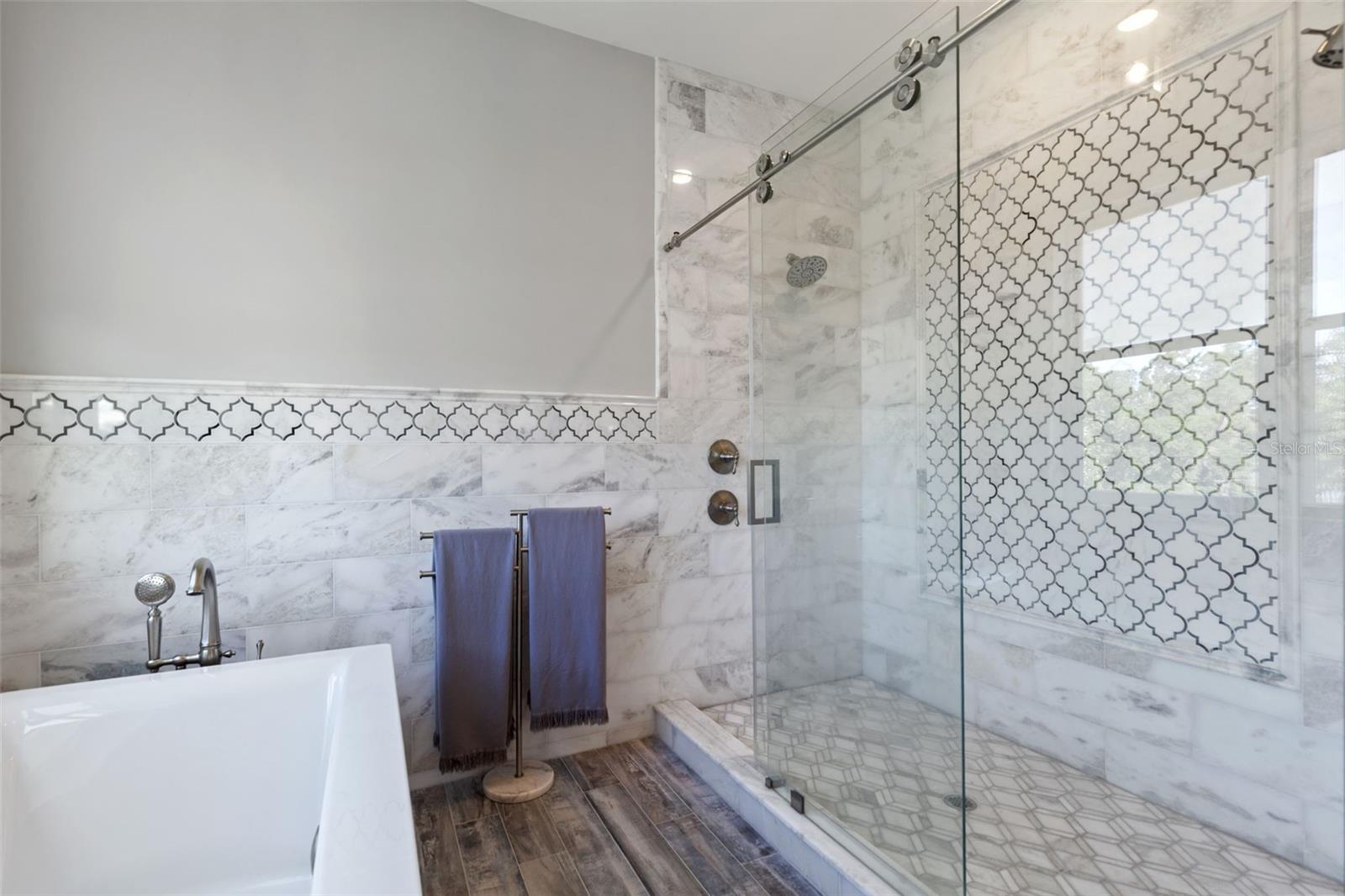 3321 N KINGSWAY RD, THONOTOSASSA, FL, 33592