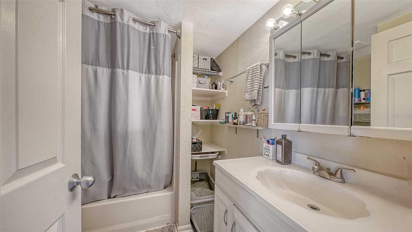 420 KUMQUAT CT, SARASOTA, FL, 34236