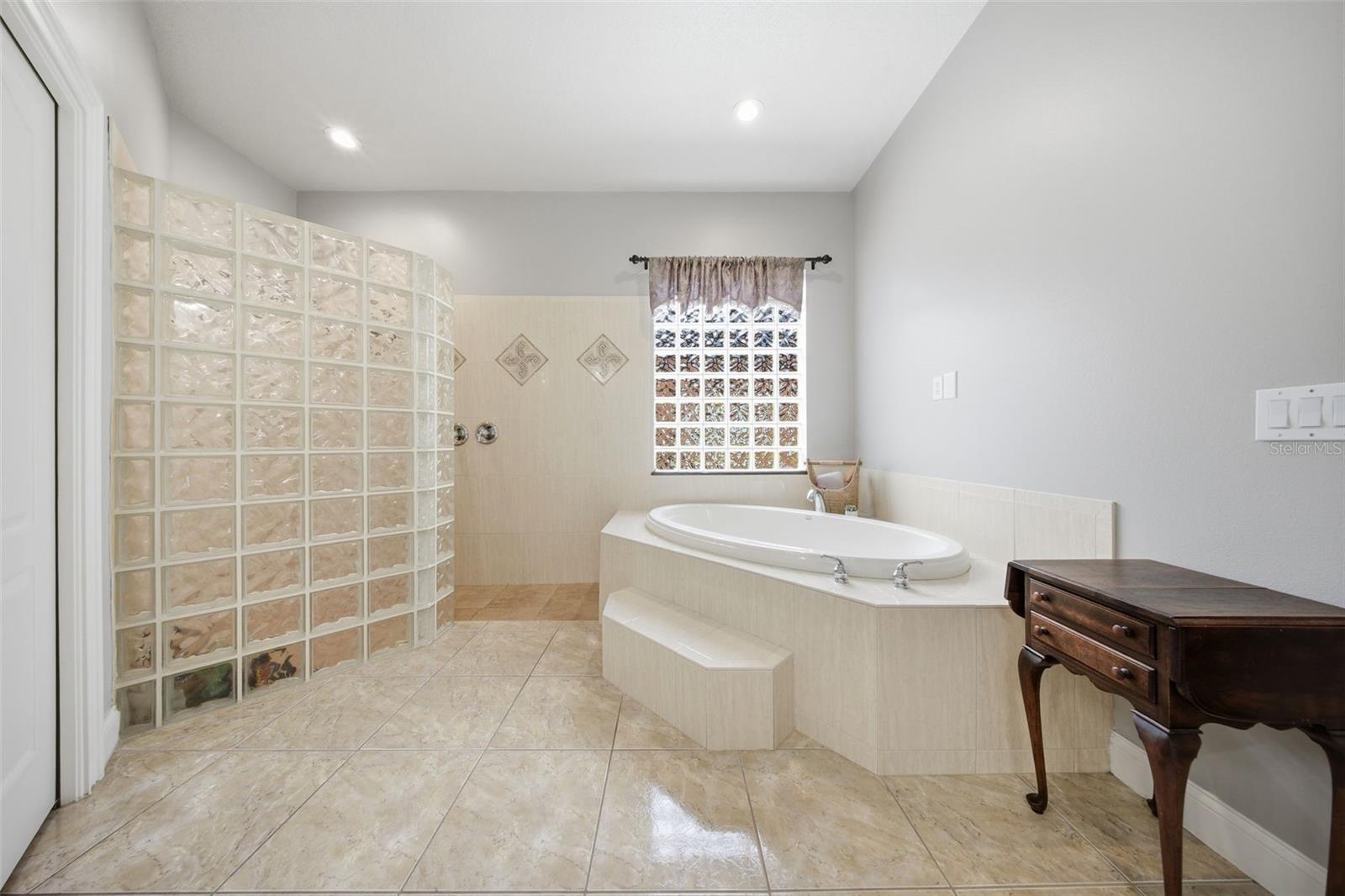 408 AVONDALE CT, WINTER SPRINGS, FL, 32708