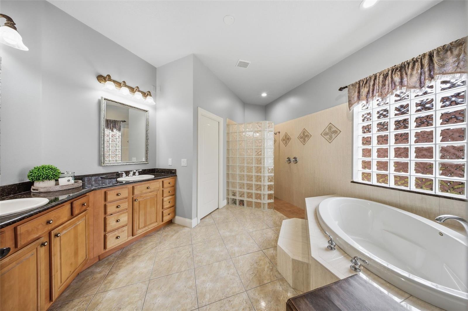 408 AVONDALE CT, WINTER SPRINGS, FL, 32708