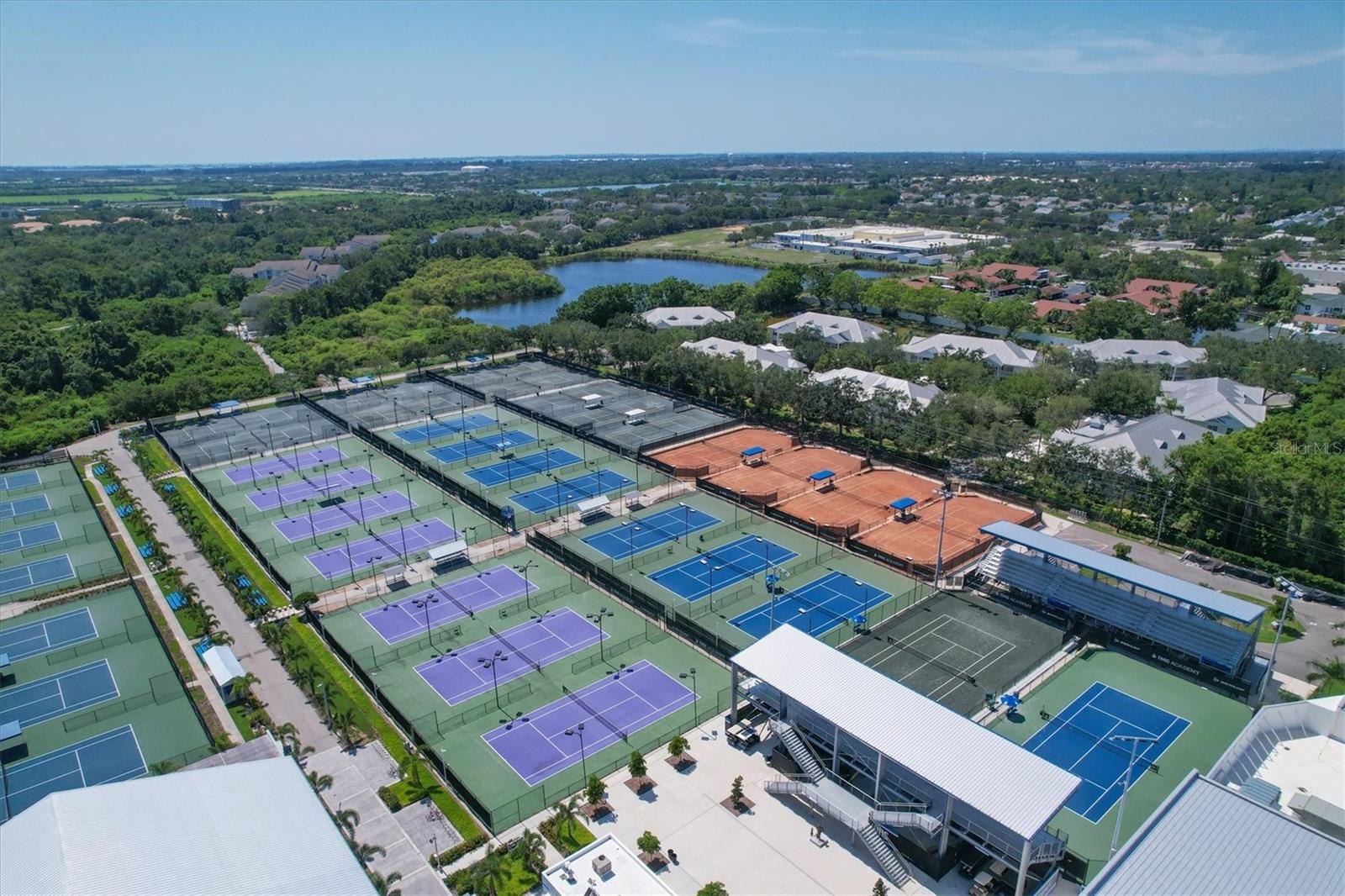 3401 54TH DR W #203, BRADENTON, FL, 34210