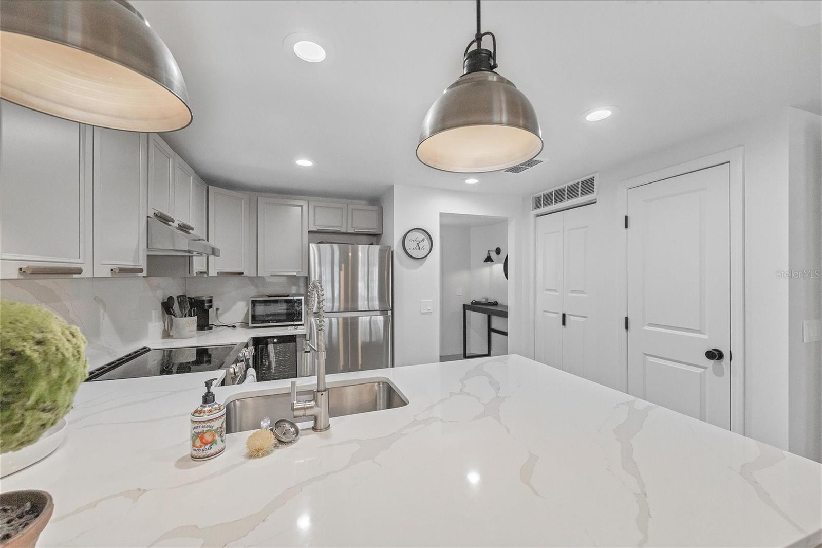 3401 54TH DR W #203, BRADENTON, FL, 34210