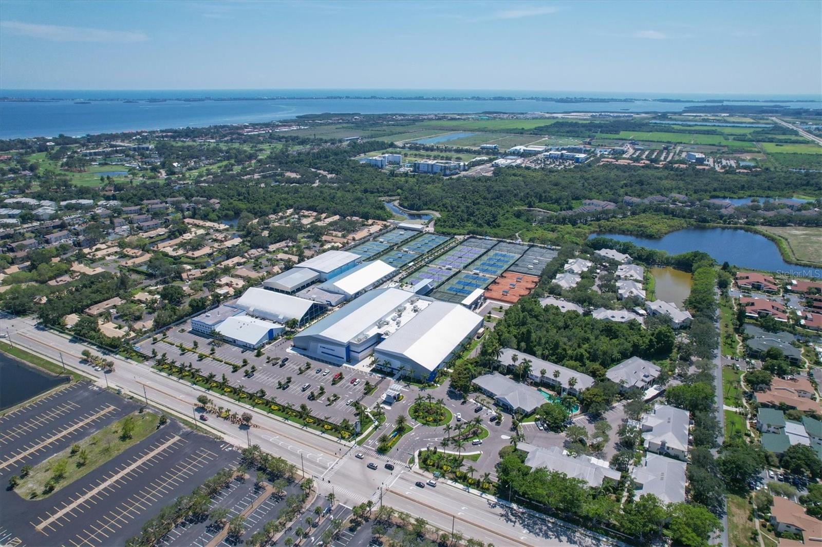 3401 54TH DR W #203, BRADENTON, FL, 34210