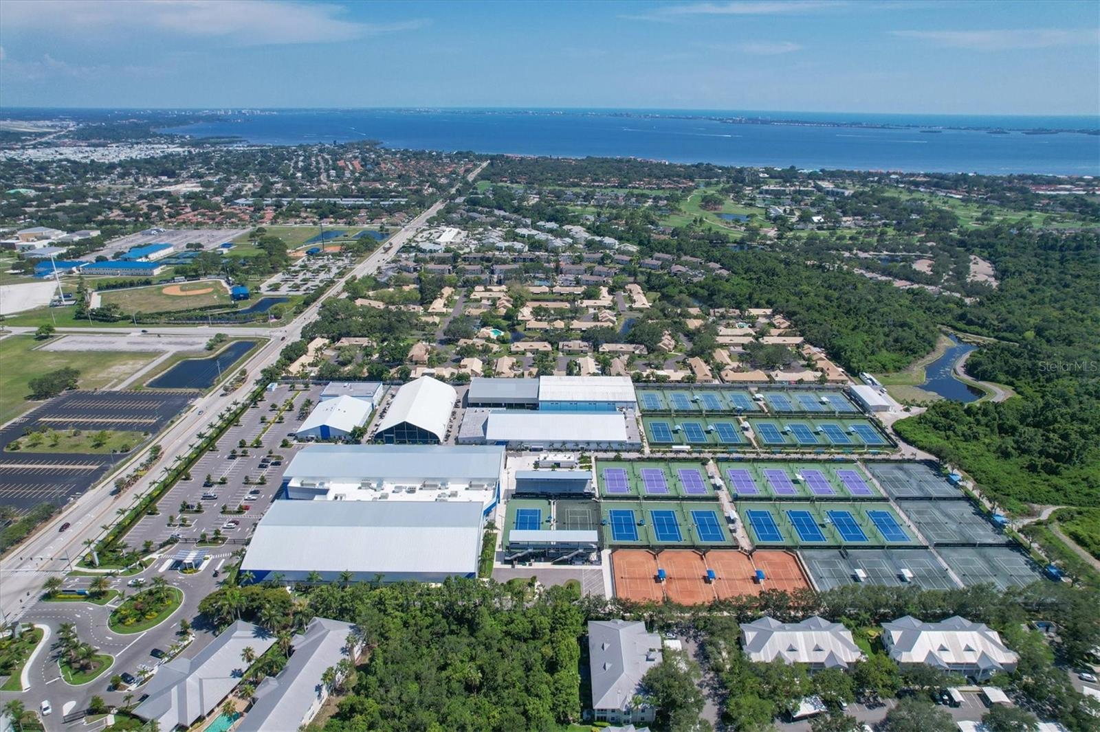 3401 54TH DR W #203, BRADENTON, FL, 34210