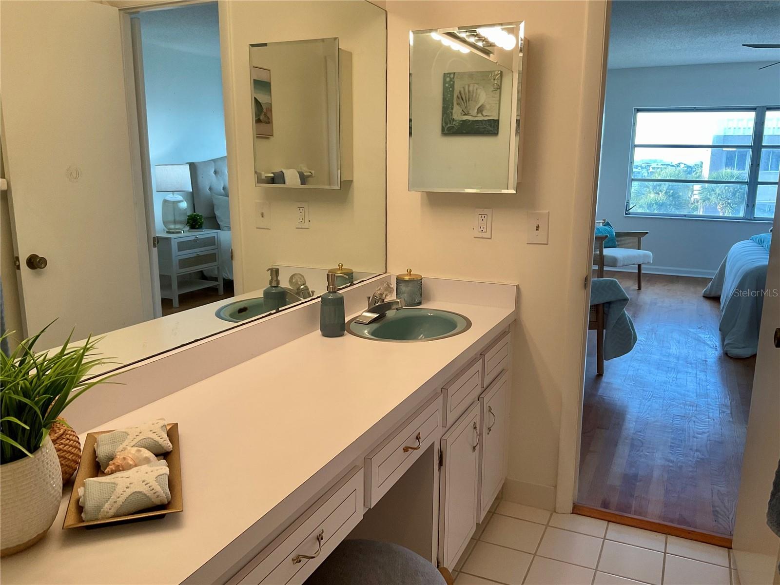 100 BLUFF VIEW DR #308A, BELLEAIR BLUFFS, FL, 33770