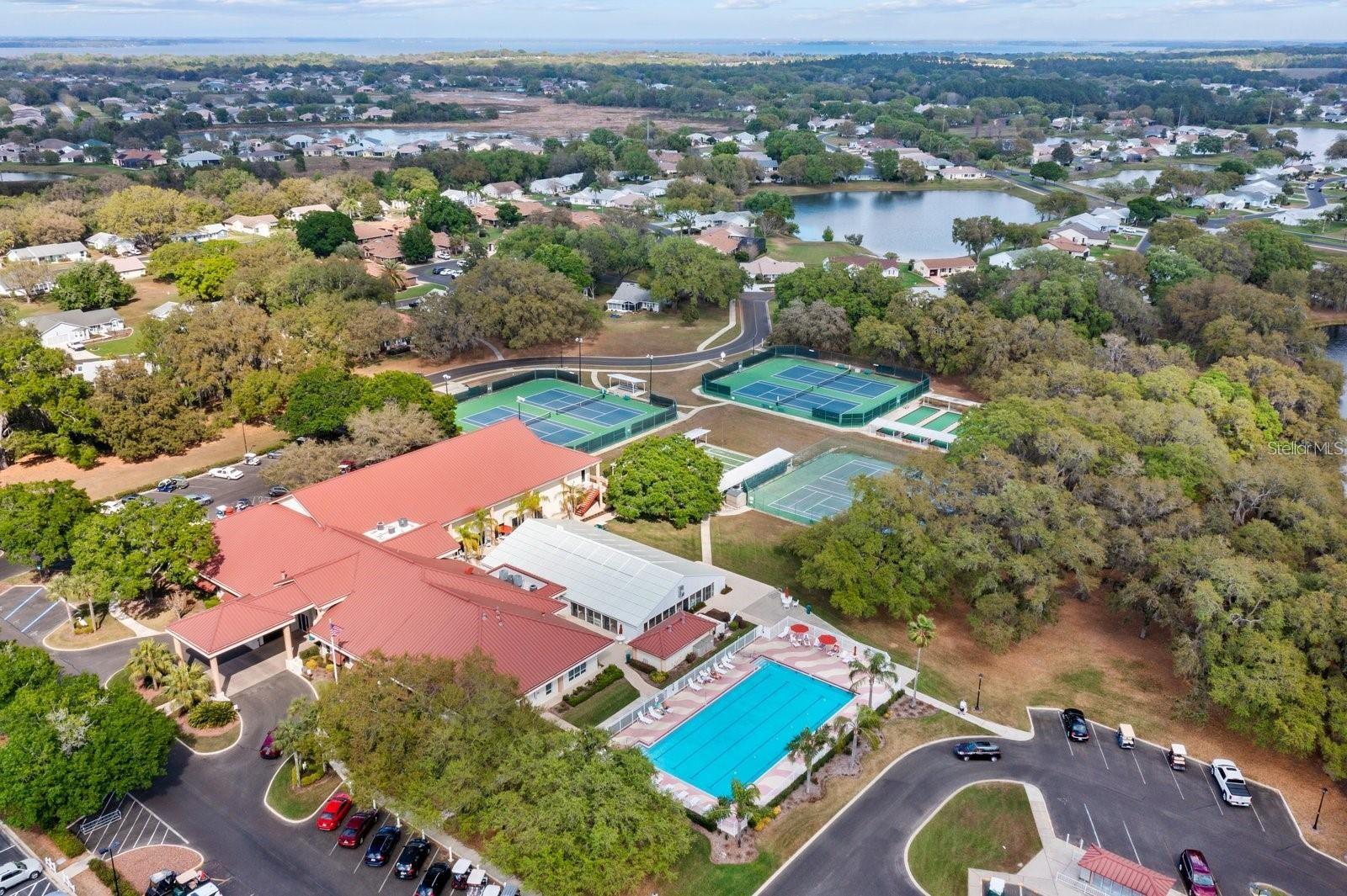 26245 NEWCOMBE CIR, LEESBURG, FL, 34748