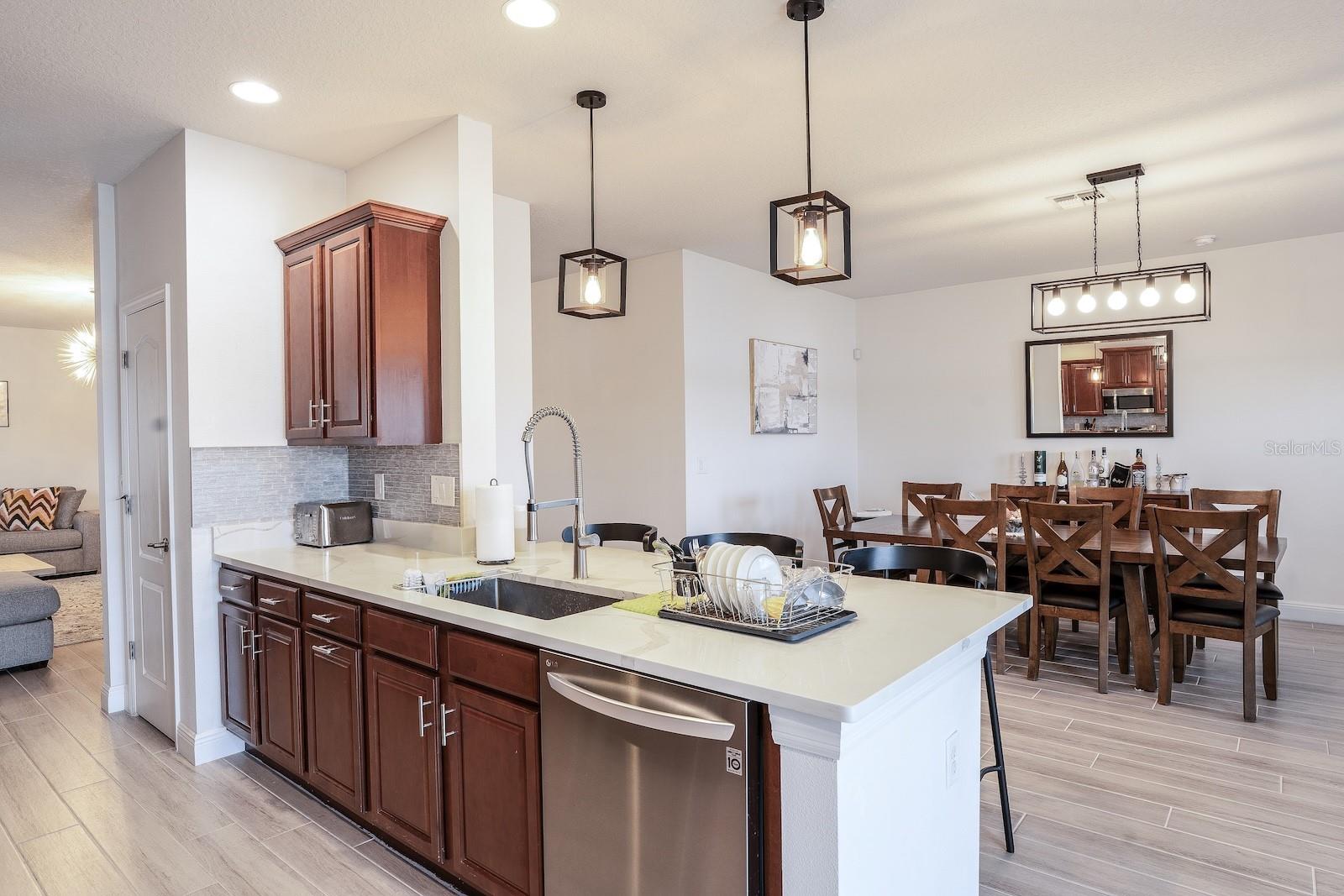 8610 TURNSTONE SHORE LN, RIVERVIEW, FL, 33578