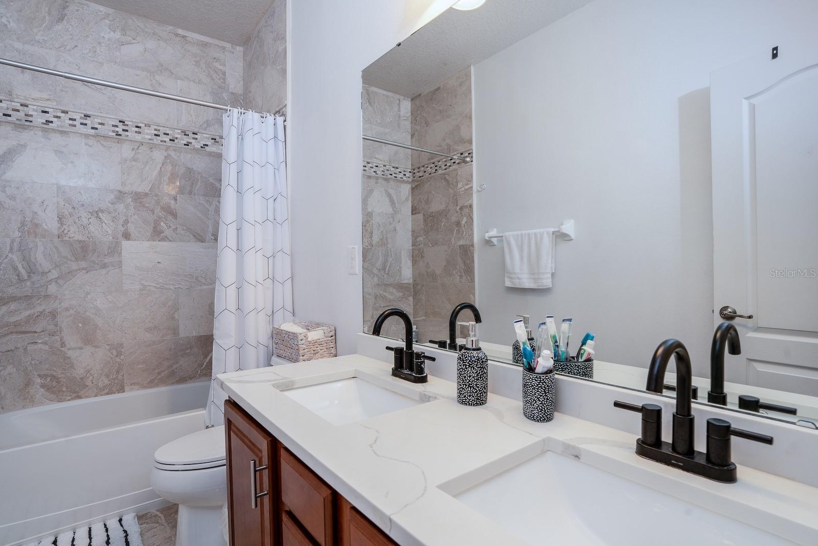 8610 TURNSTONE SHORE LN, RIVERVIEW, FL, 33578