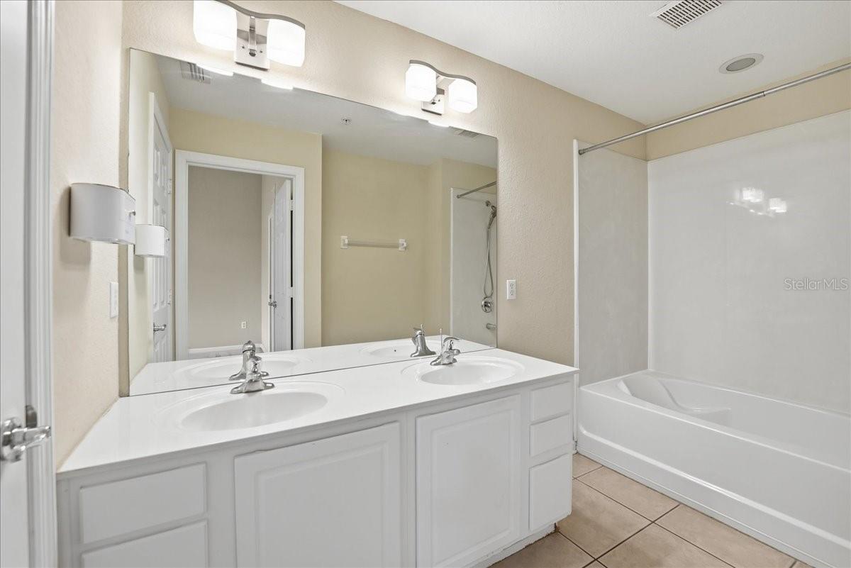 2837 VILLAFUERTE PT #103, ORLANDO, FL, 32835