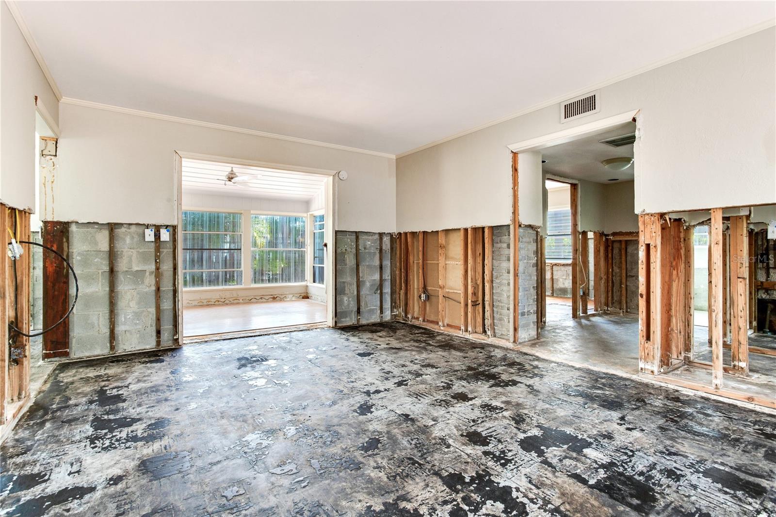 16107 GULF BLVD, REDINGTON BEACH, FL, 33708