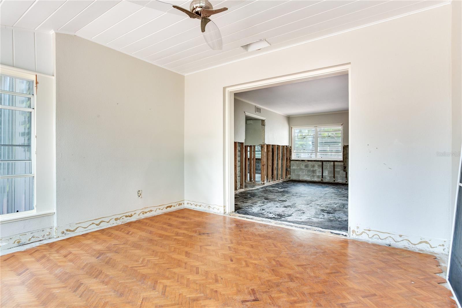 16107 GULF BLVD, REDINGTON BEACH, FL, 33708