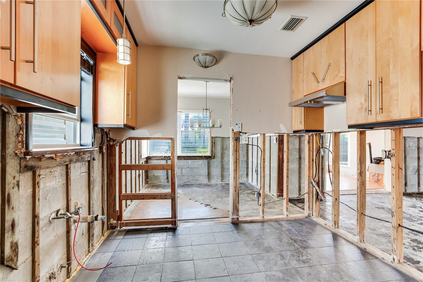 16107 GULF BLVD, REDINGTON BEACH, FL, 33708