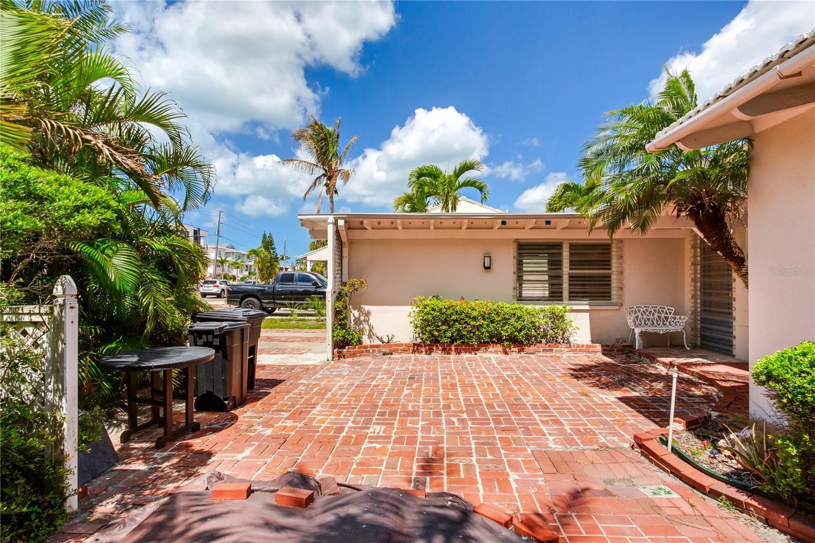 16107 GULF BLVD, REDINGTON BEACH, FL, 33708