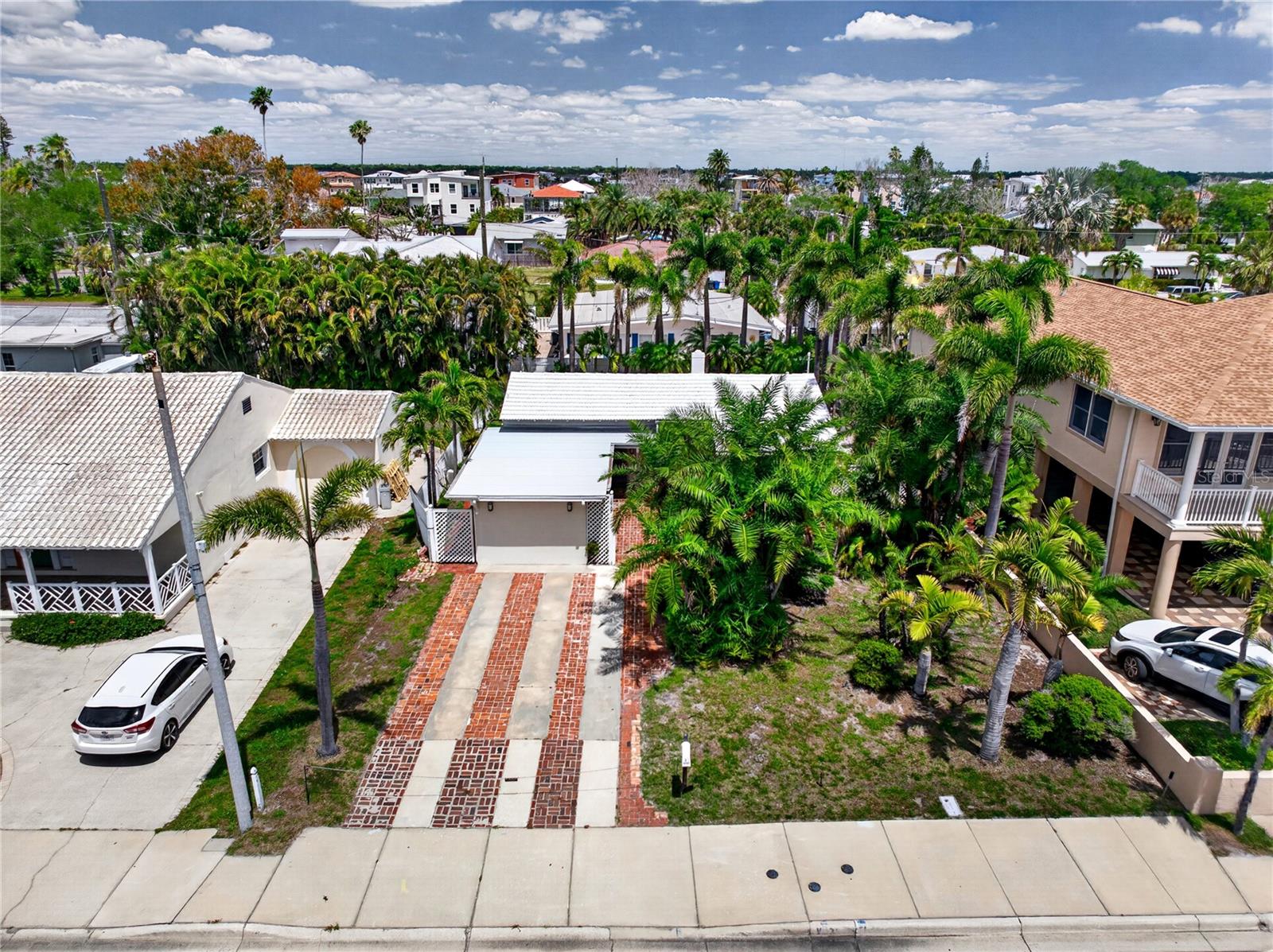 16107 GULF BLVD, REDINGTON BEACH, FL, 33708