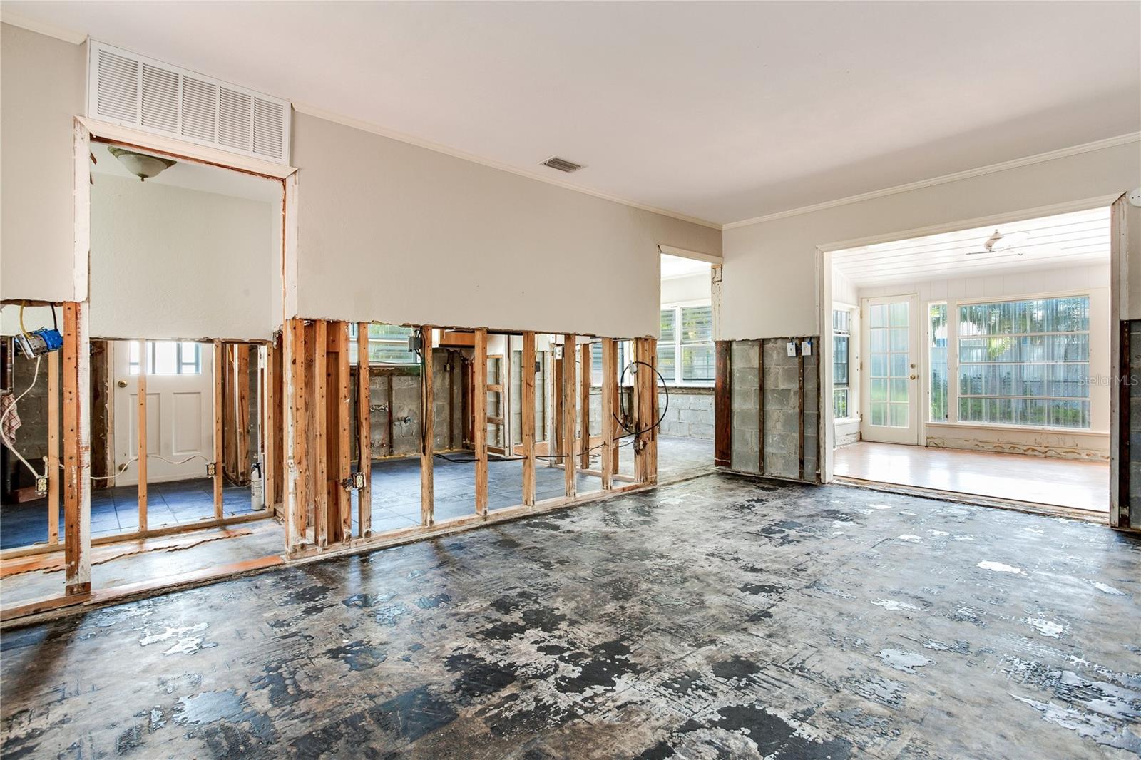 16107 GULF BLVD, REDINGTON BEACH, FL, 33708