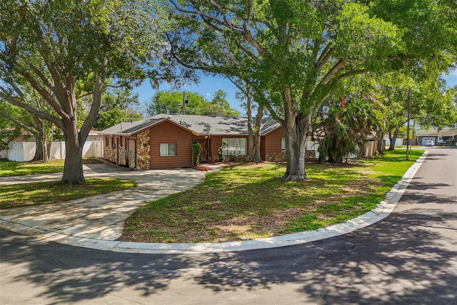 1716 MADRID DR, LARGO, FL, 33778